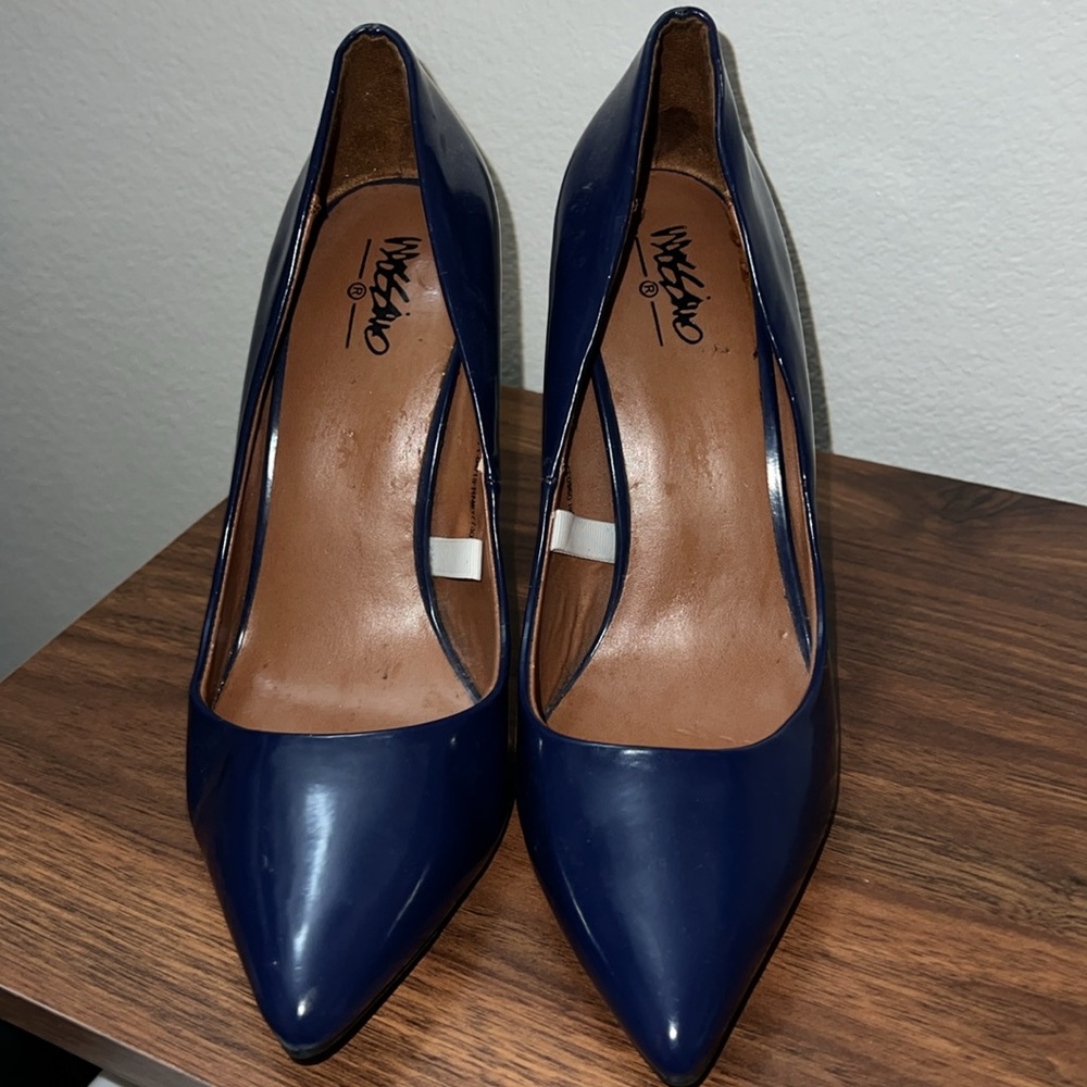Navy Mossimo heels size women’s 8
